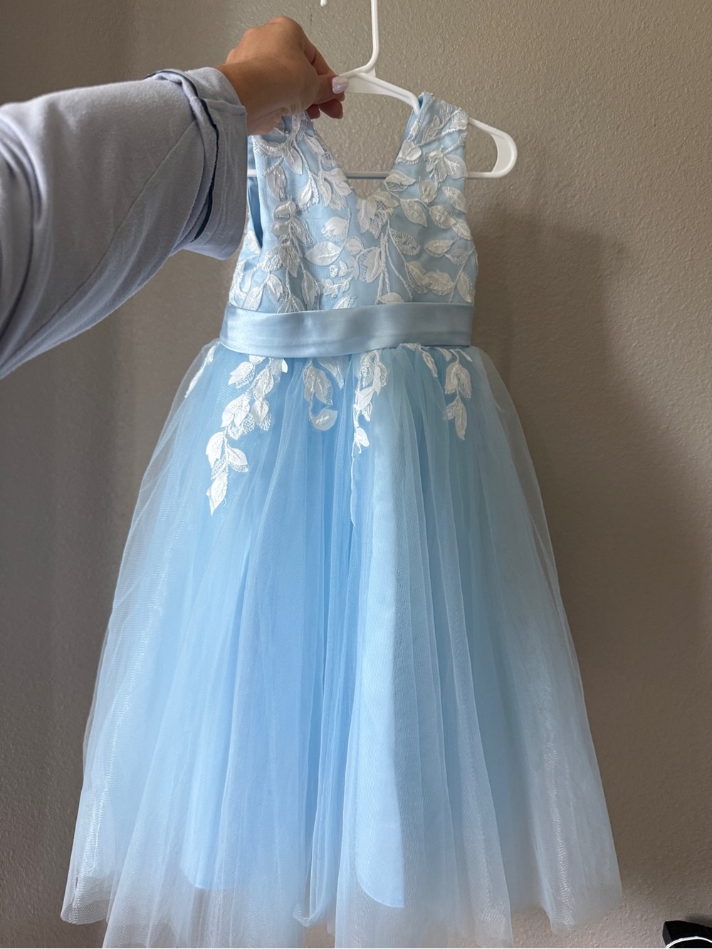 Elegant Blue Lace & Tulle Girls Formal Dress